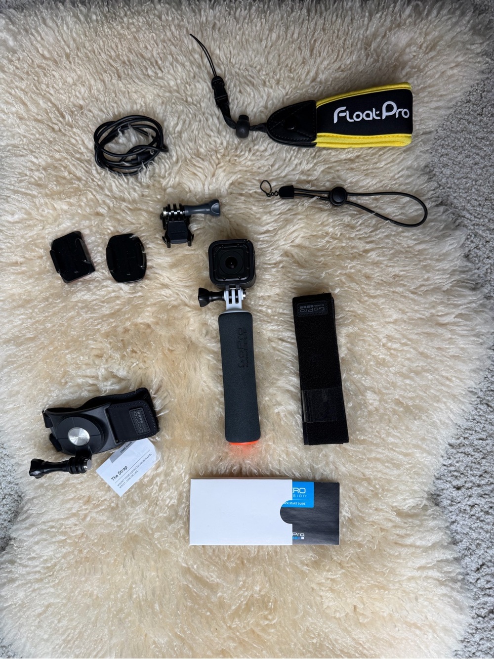 GoPro HERO Session with Accessories & SD Card